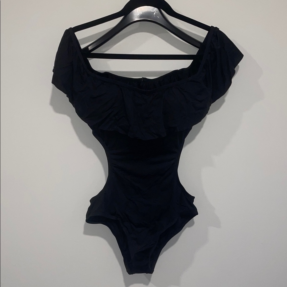 Laundry by Design Black Off-Shoulder Ruffle Womens One-Piece Bathing Suit